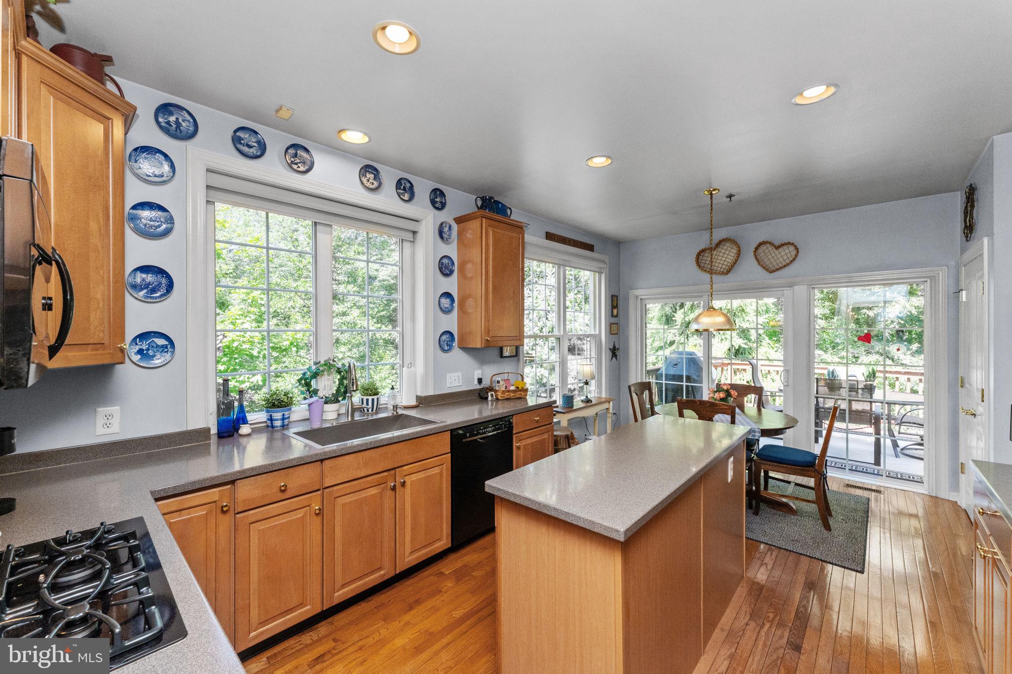 SPRINGTON POINTE WOODS - Residential