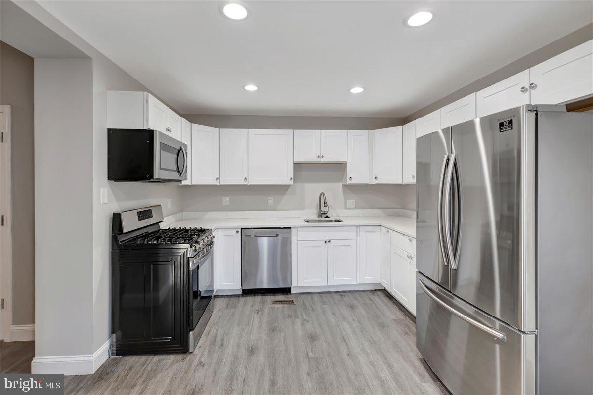 BEAVER HEIGHTS - Residential Lease