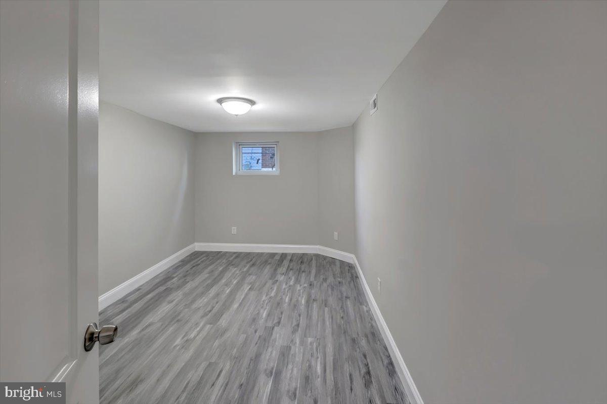 BEAVER HEIGHTS - Residential Lease