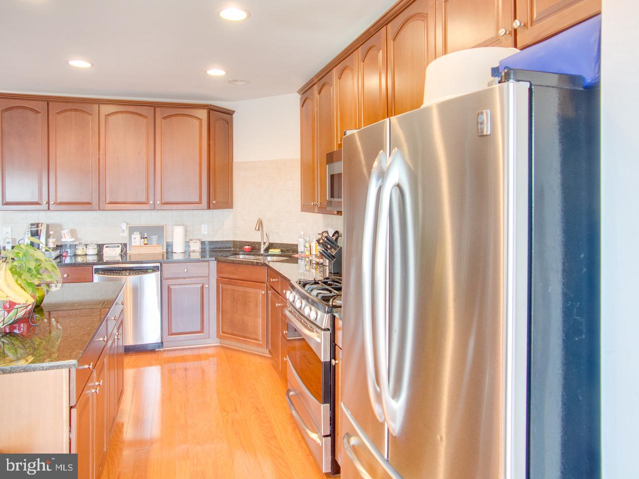 RESIDENCES AT BRAMBLETON - Residential Lease