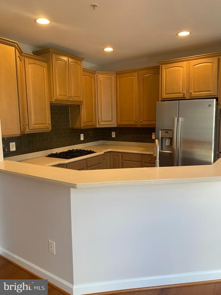 MCLEAN PLACE TOWNHOME - Residential Lease