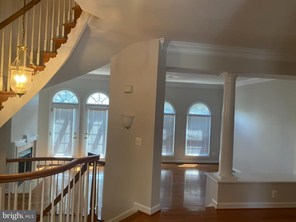 MCLEAN PLACE TOWNHOME - Residential Lease