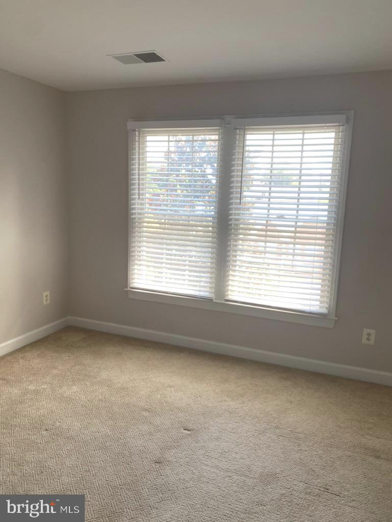 MCLEAN PLACE TOWNHOME - Residential Lease