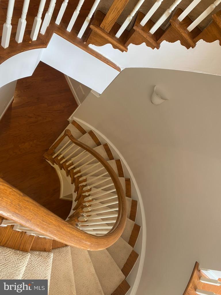 MCLEAN PLACE TOWNHOME - Residential Lease