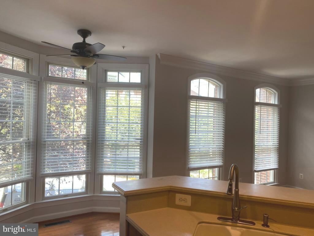 MCLEAN PLACE TOWNHOME - Residential Lease