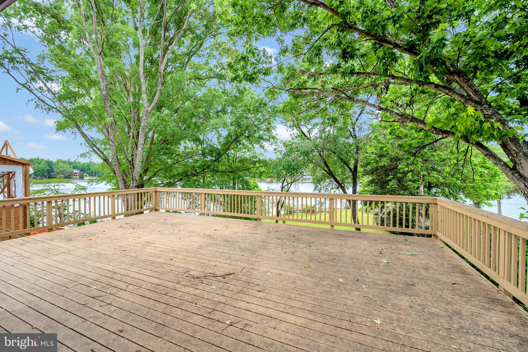 LAKE OF THE WOODS - Residential