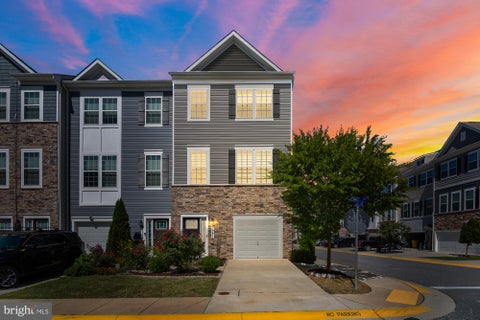 Townhouse For Sale - 7771 Venice Lane<br/> Anne Arundel County, SEVERN, MD 21144
