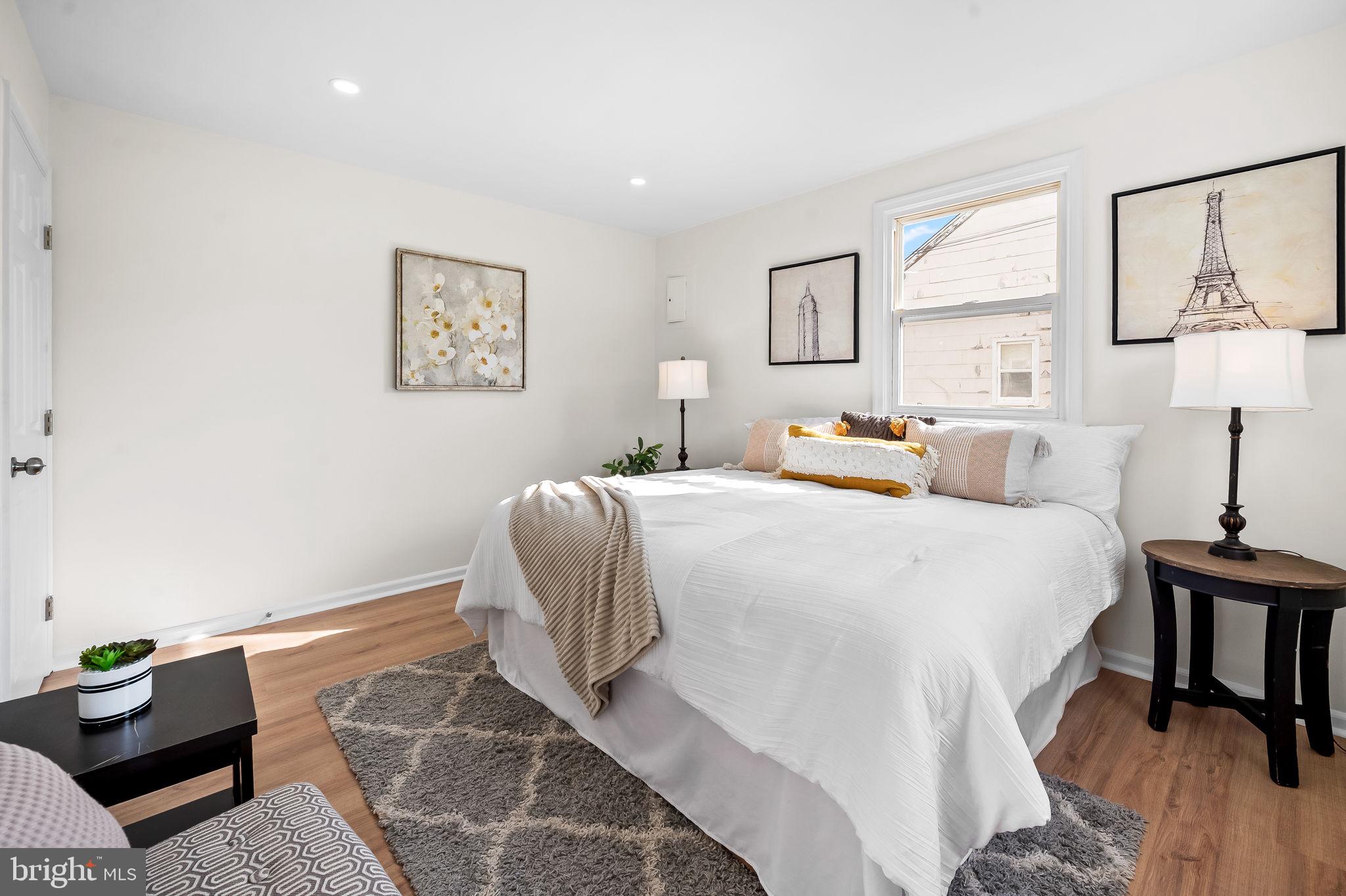 LYNDHURST - Residential