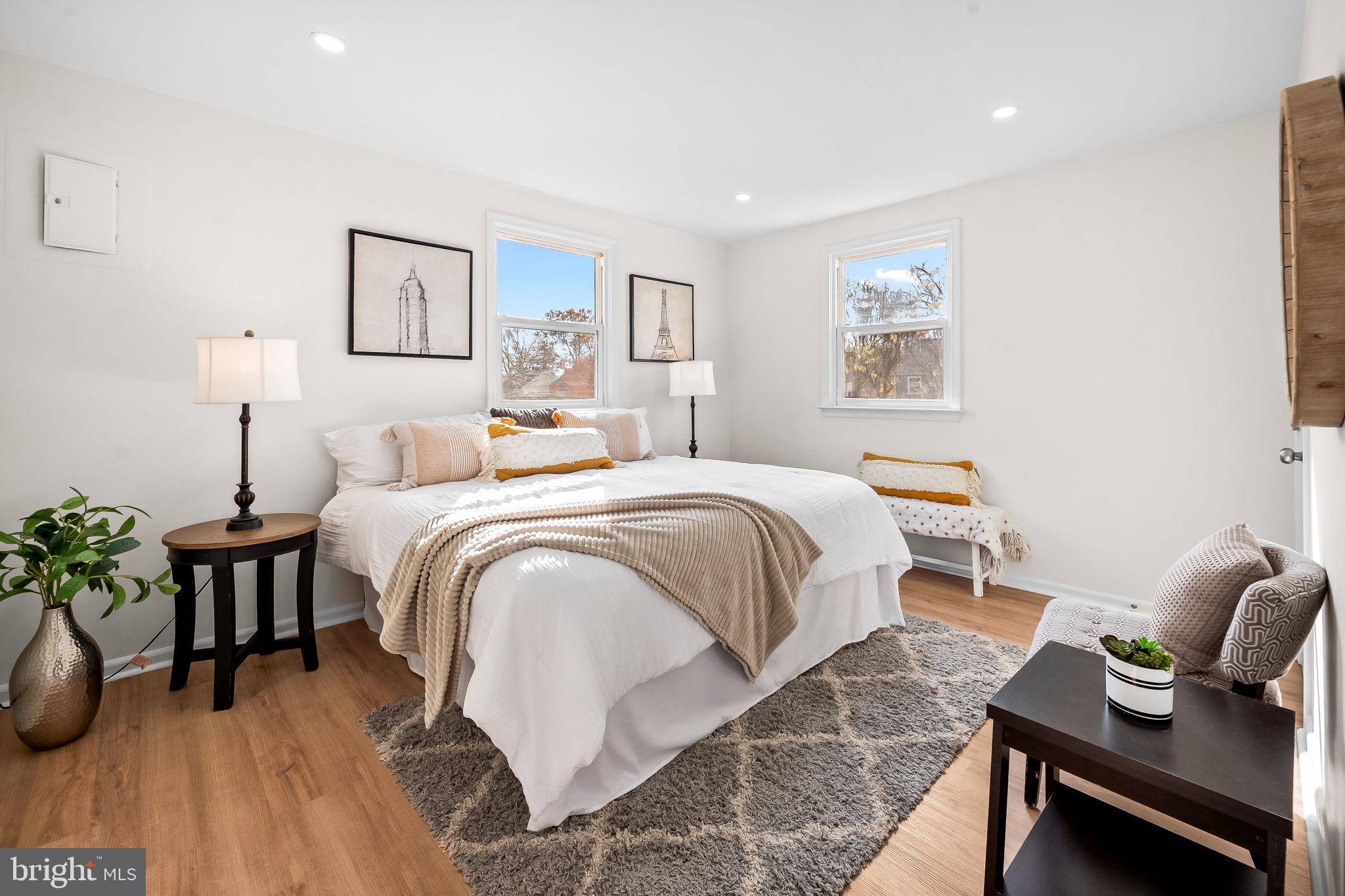 LYNDHURST - Residential