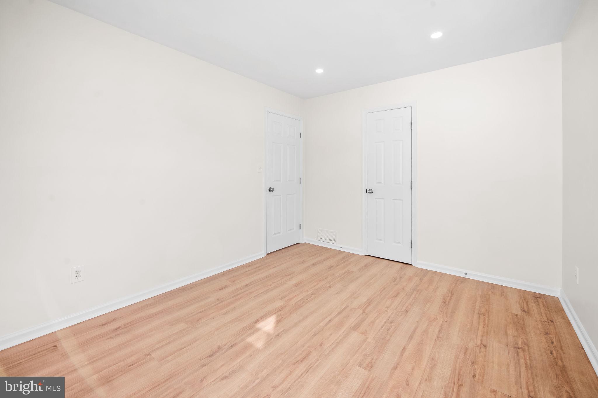 LYNDHURST - Residential