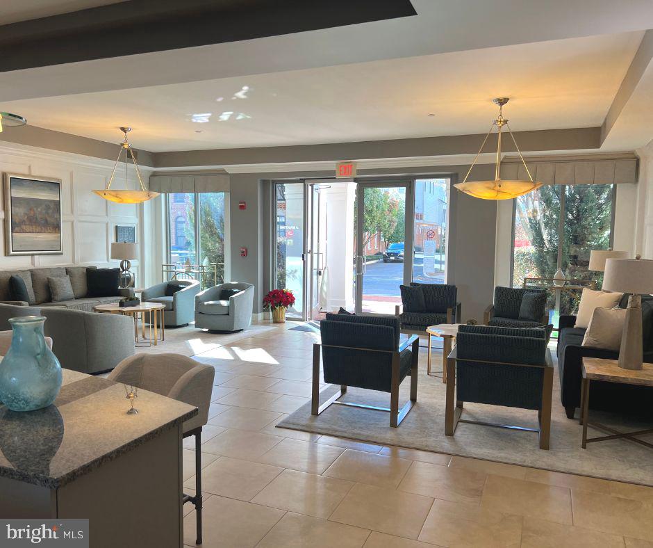 BELMONT BAY - Residential Lease