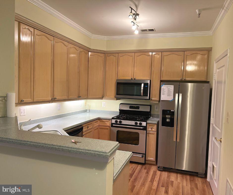 BELMONT BAY - Residential Lease