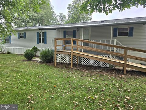 Photo of 123 Valley Drive Shippensburg Mobile Estate, SHIPPENSBURG, PA 17257 (MLS # PACB2051848)