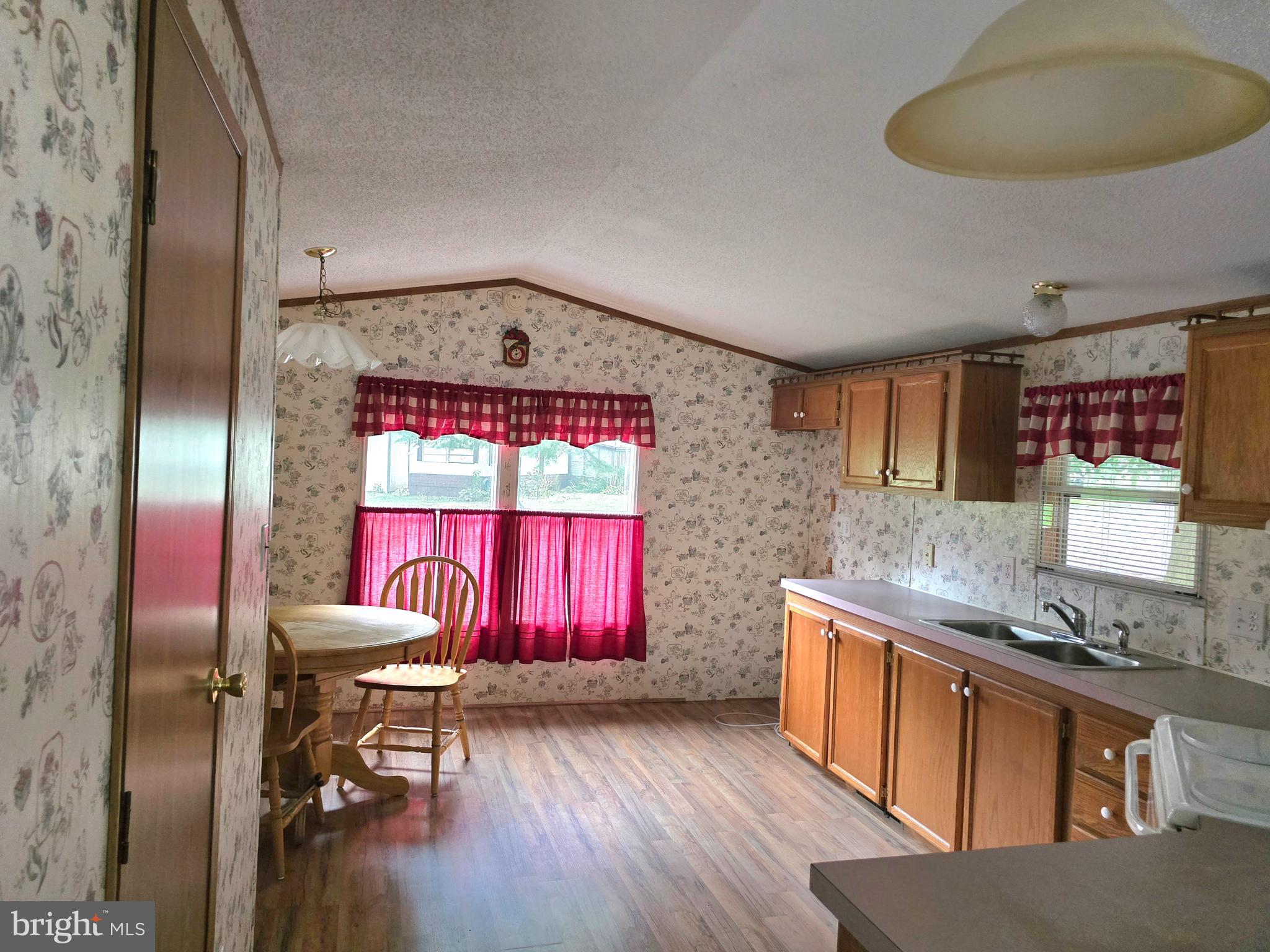 123 VALLEY DRIVE SHIPPENSBURG MOBILE ESTATE