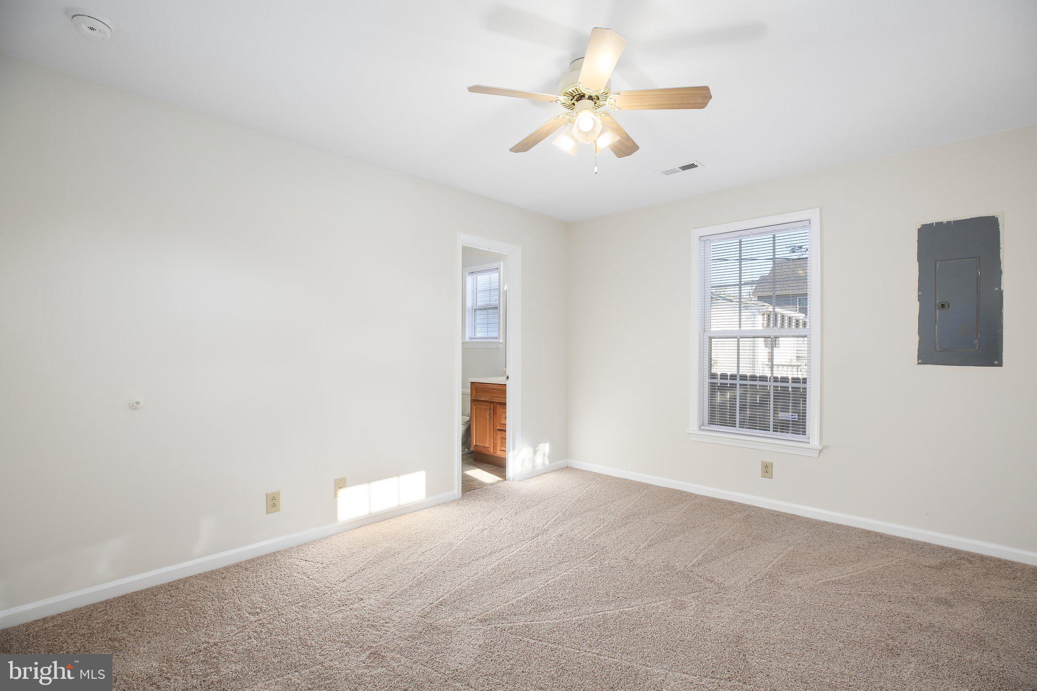 ROSELAND - Residential