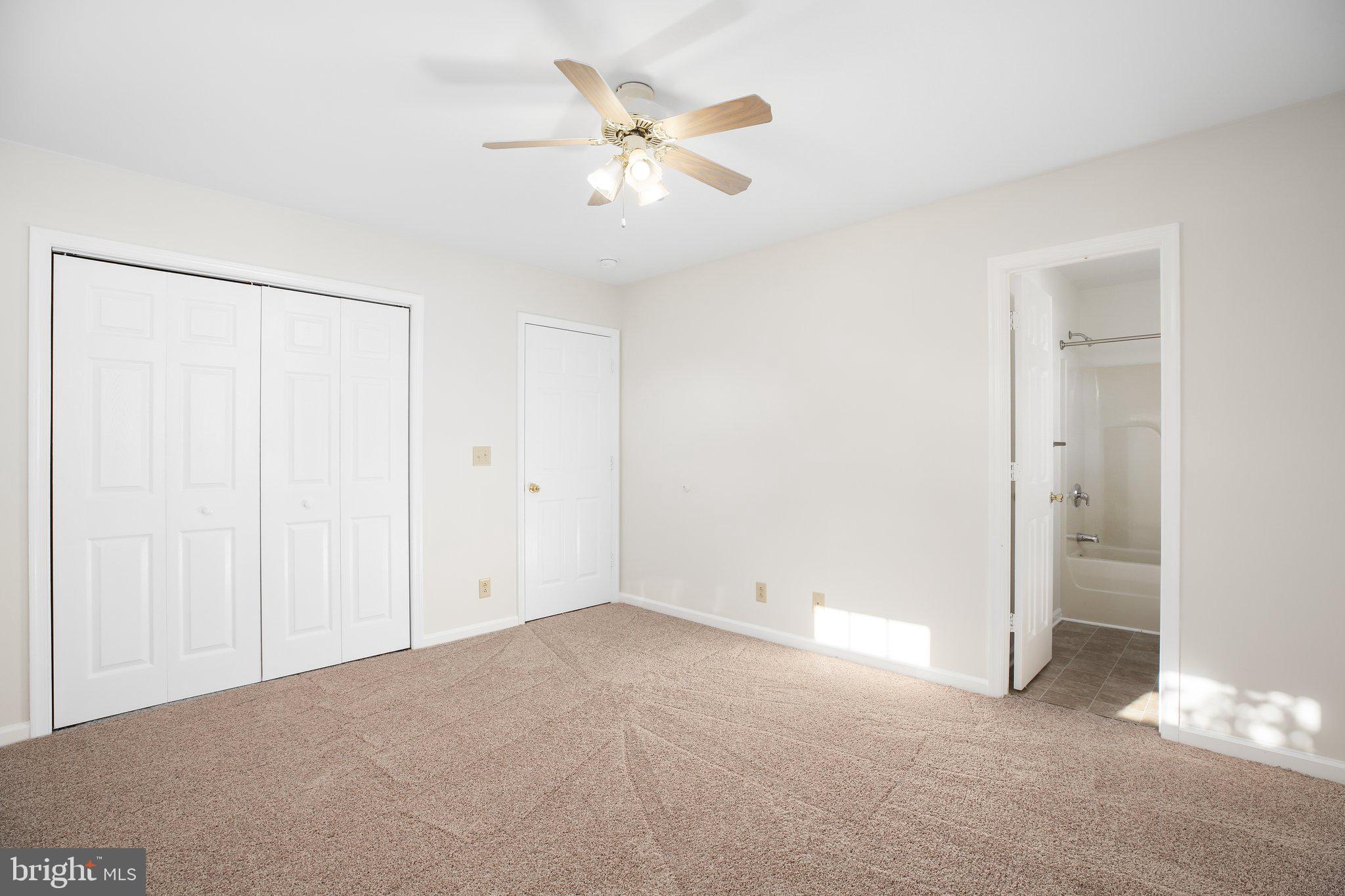 ROSELAND - Residential