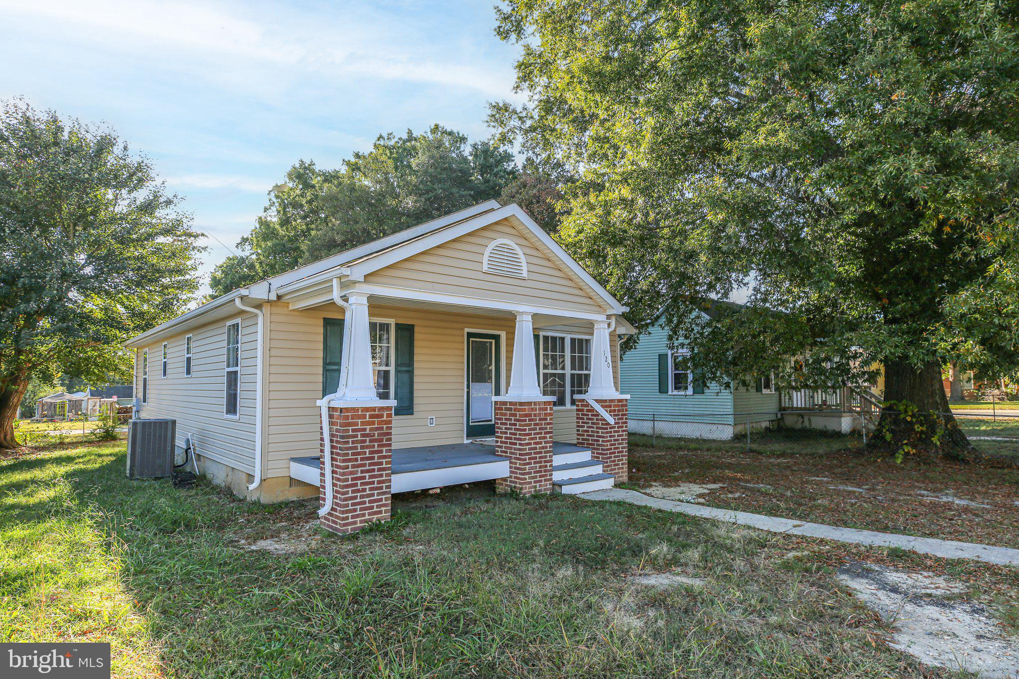 ROSELAND - Residential