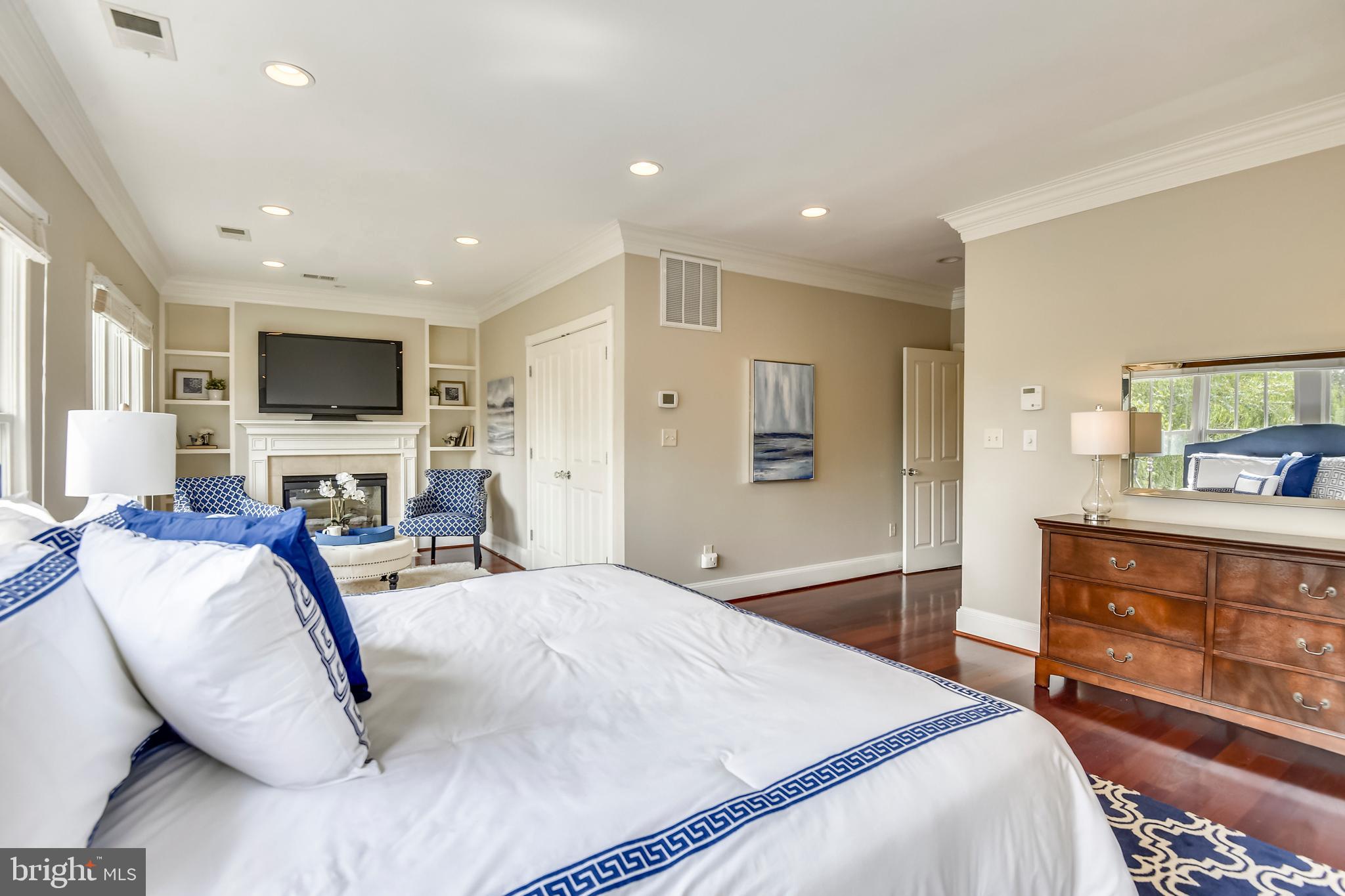 WOODMONT - Residential