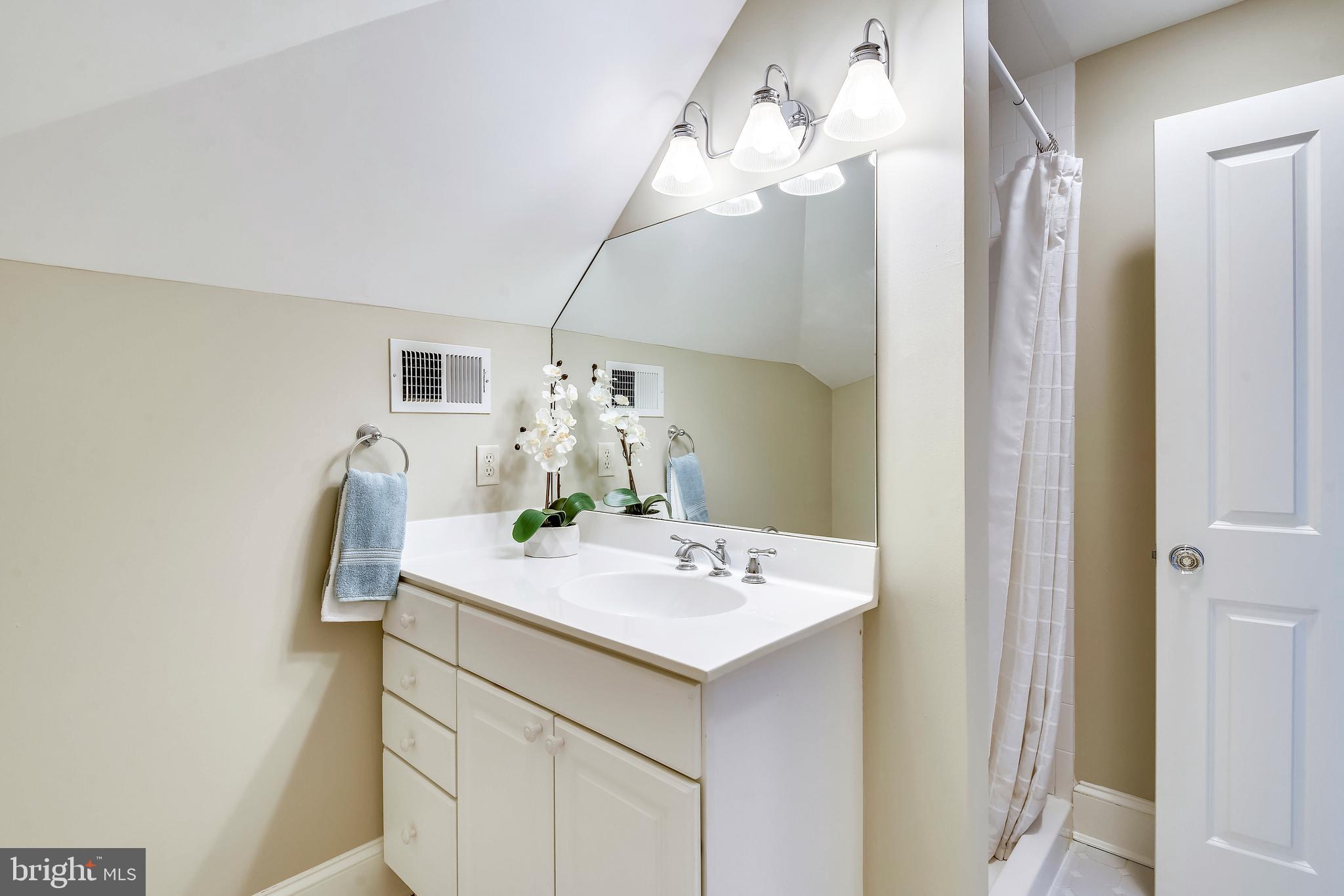 WOODMONT - Residential