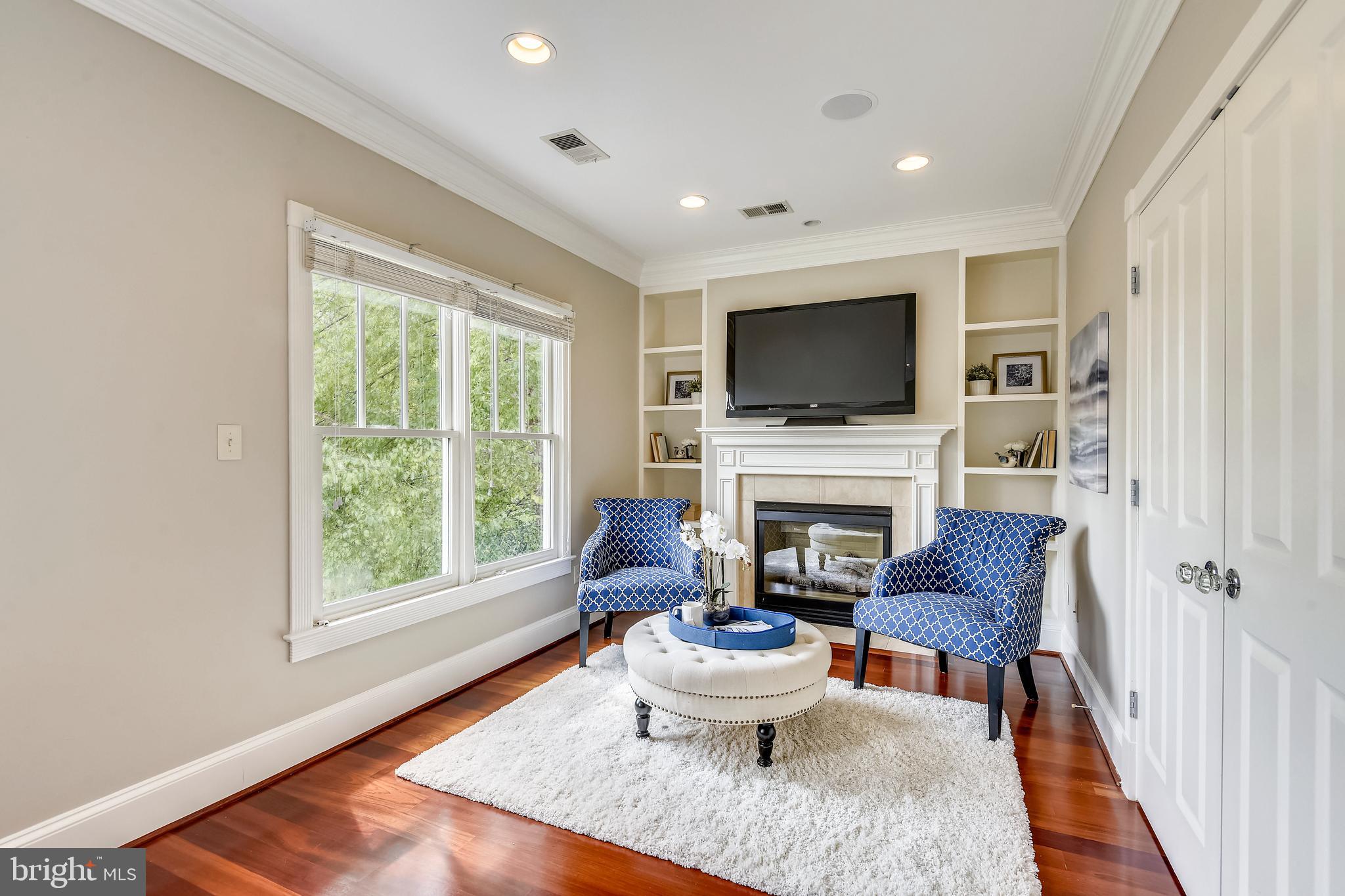 WOODMONT - Residential