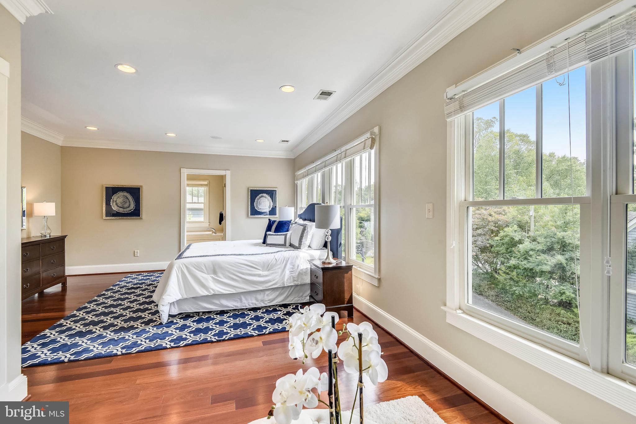 WOODMONT - Residential