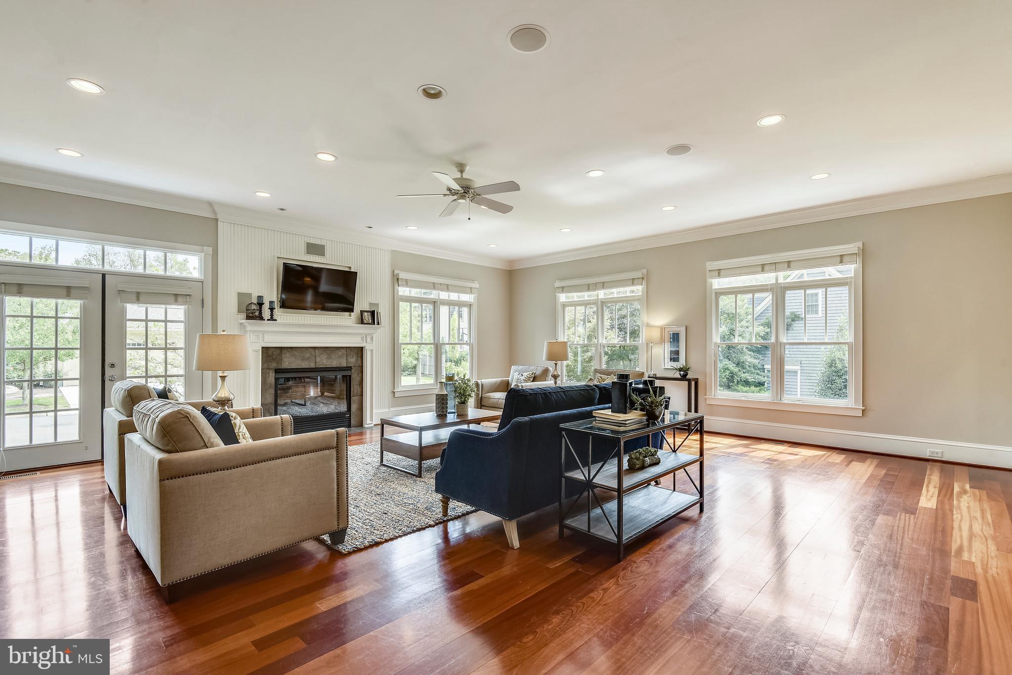 WOODMONT - Residential