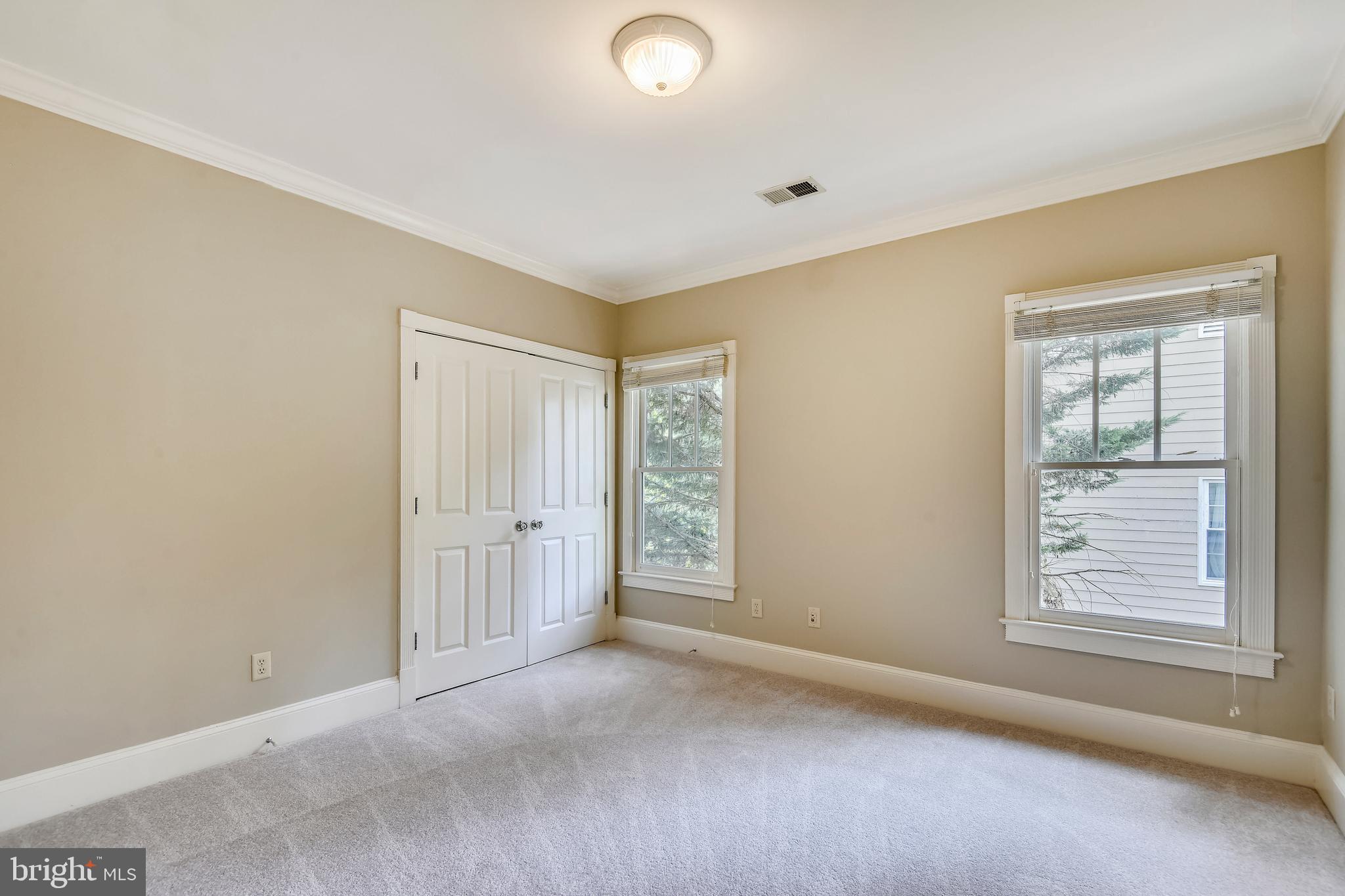 WOODMONT - Residential