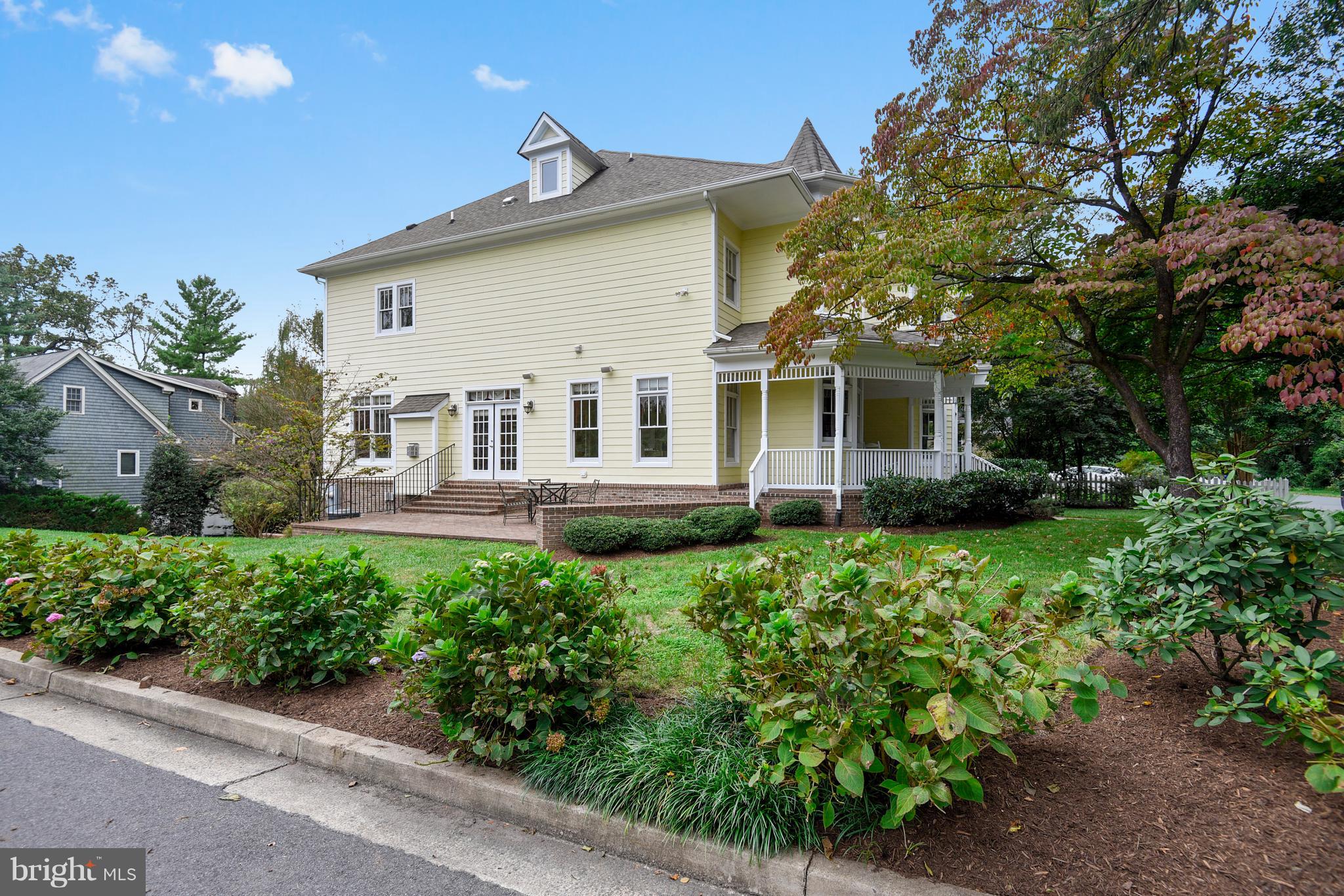 WOODMONT - Residential