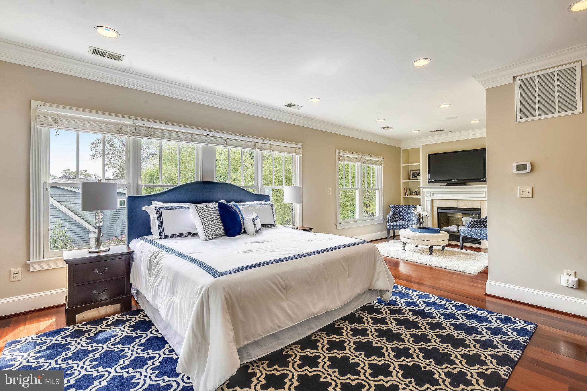 WOODMONT - Residential