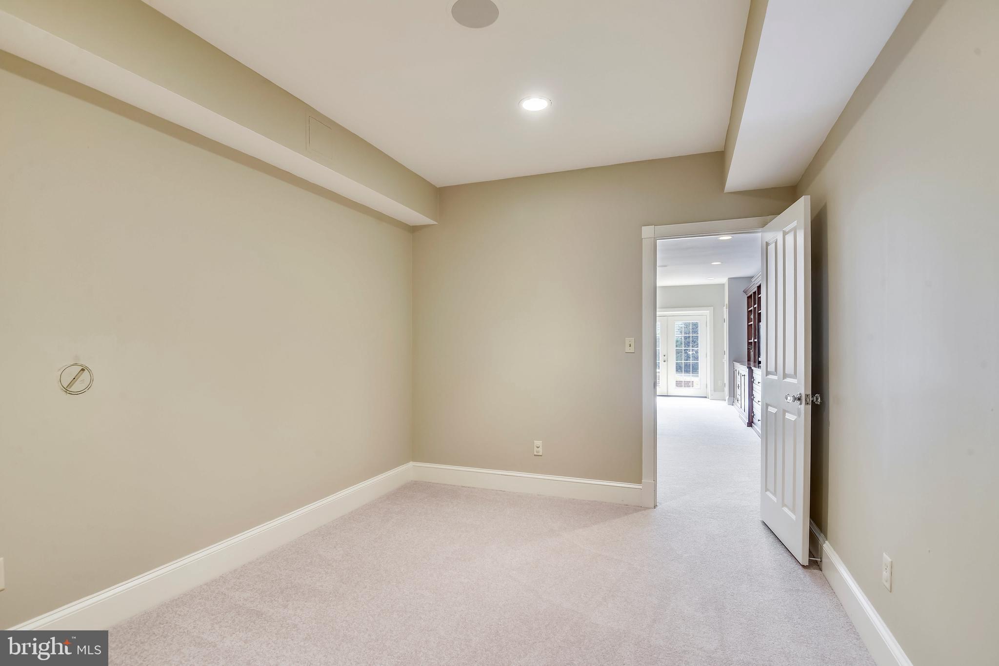 WOODMONT - Residential