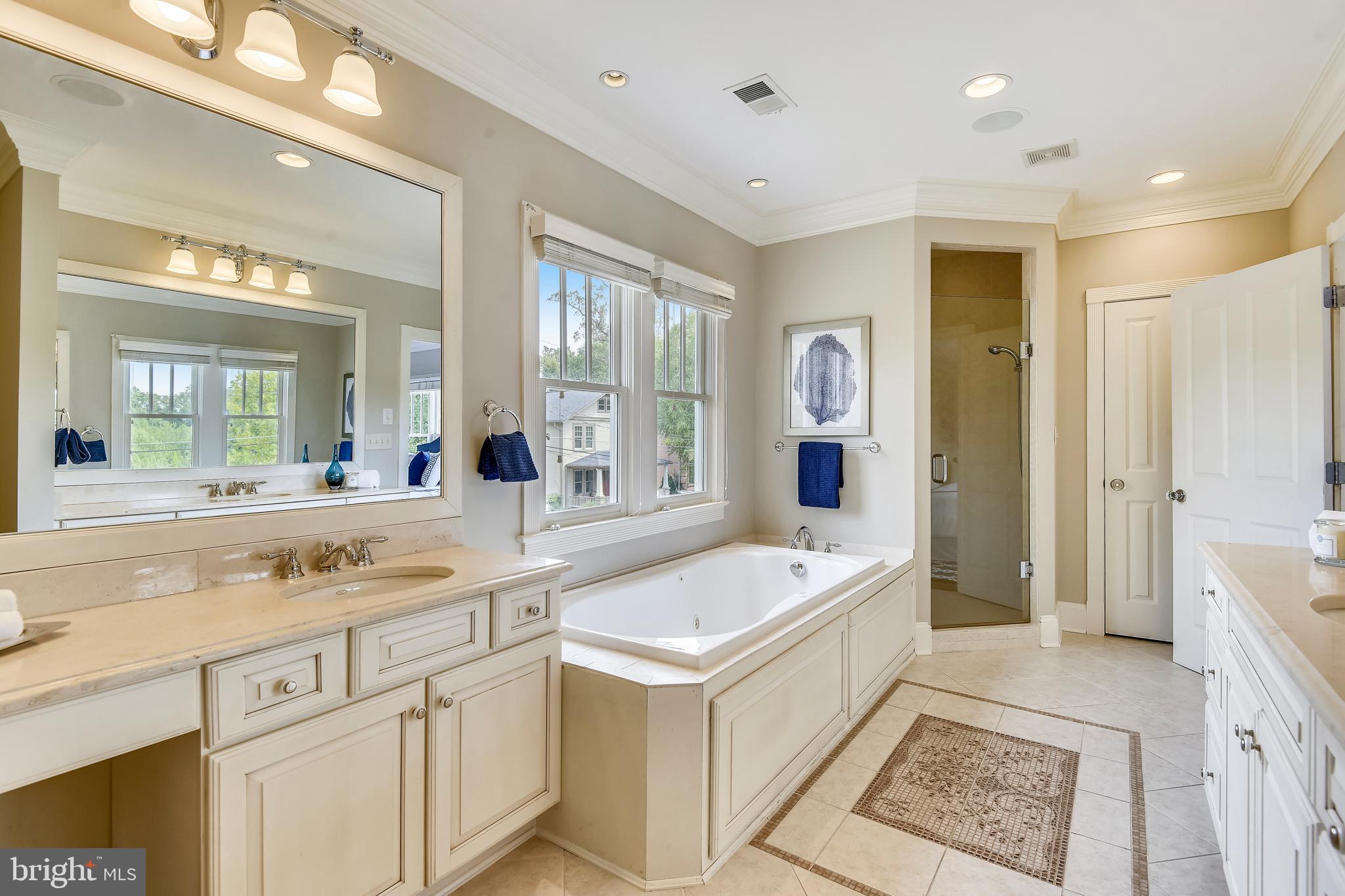 WOODMONT - Residential