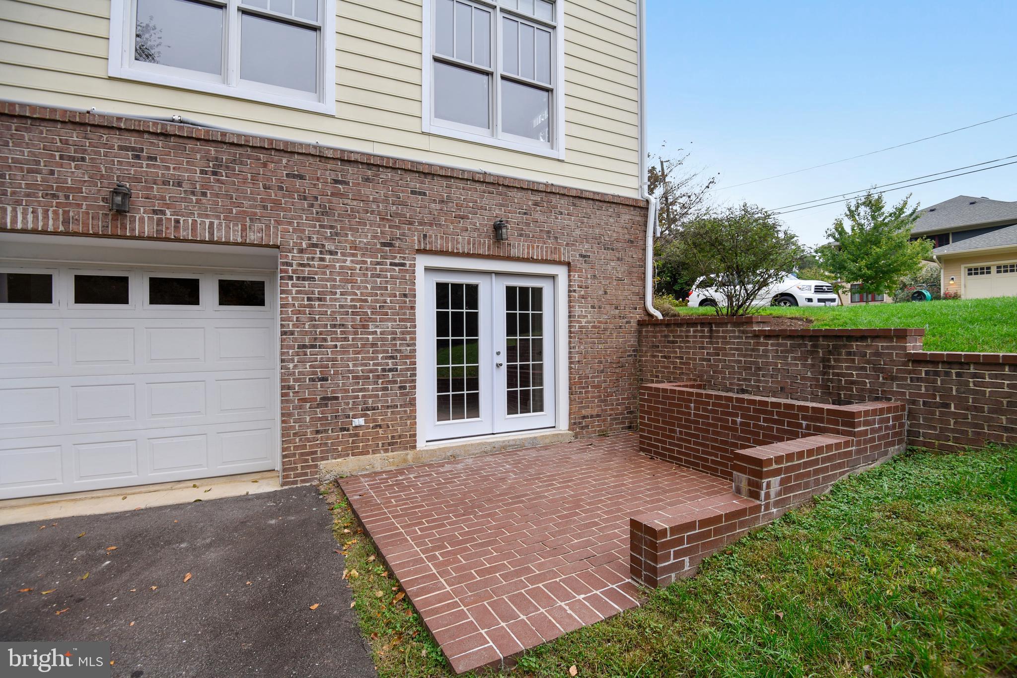 WOODMONT - Residential