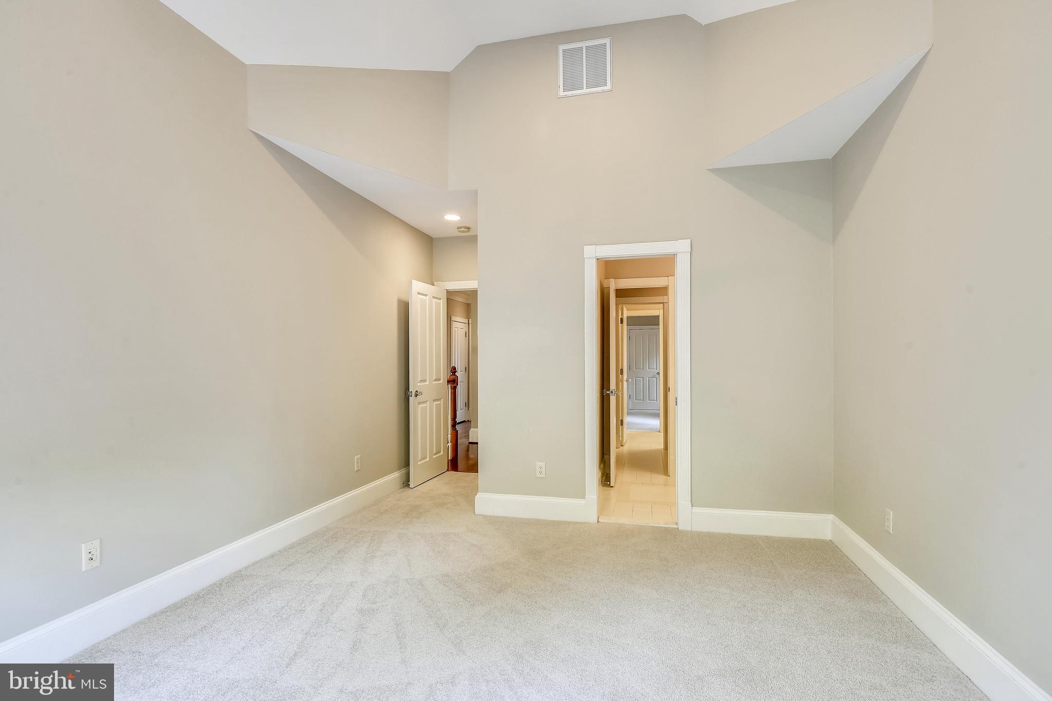 WOODMONT - Residential