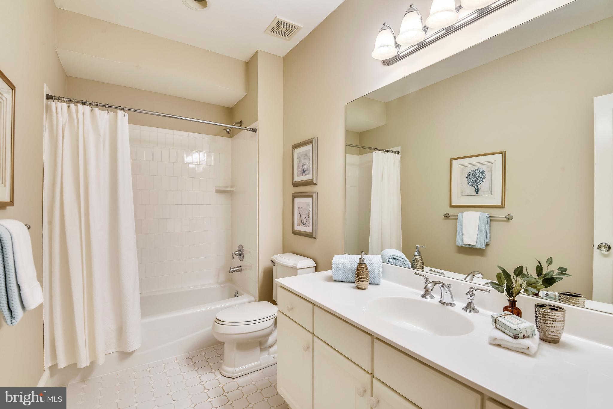 WOODMONT - Residential