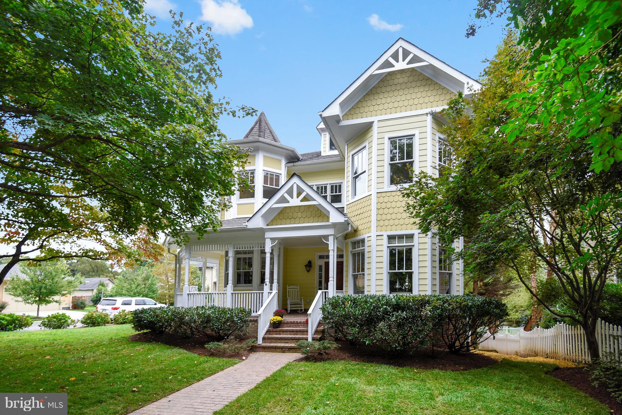 WOODMONT - Residential