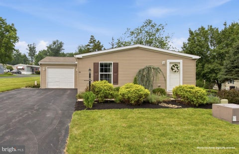 Mobile Home For Sale - 90 Robin Lane<br/> Bucks County, SELLERSVILLE, PA 18960