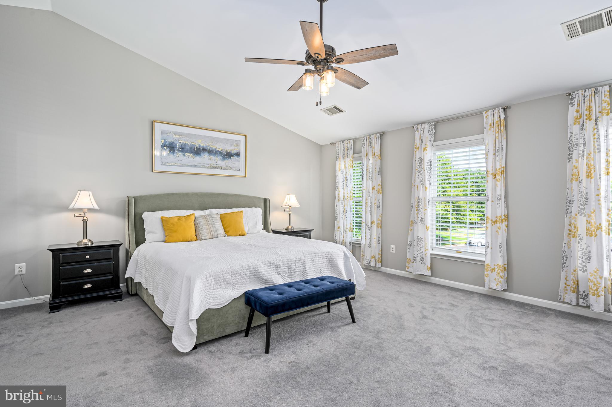 ASHBURN FARM - Residential