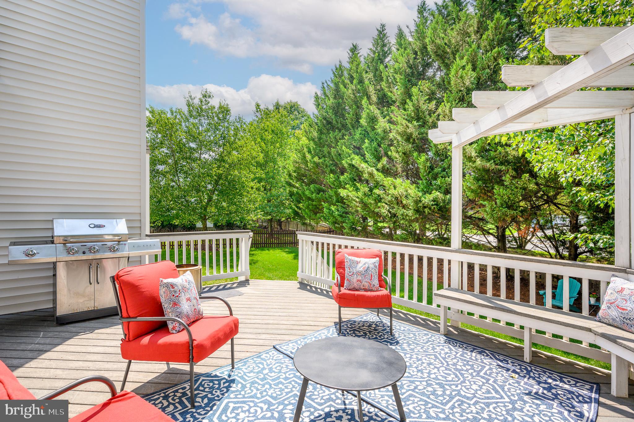 ASHBURN FARM - Residential