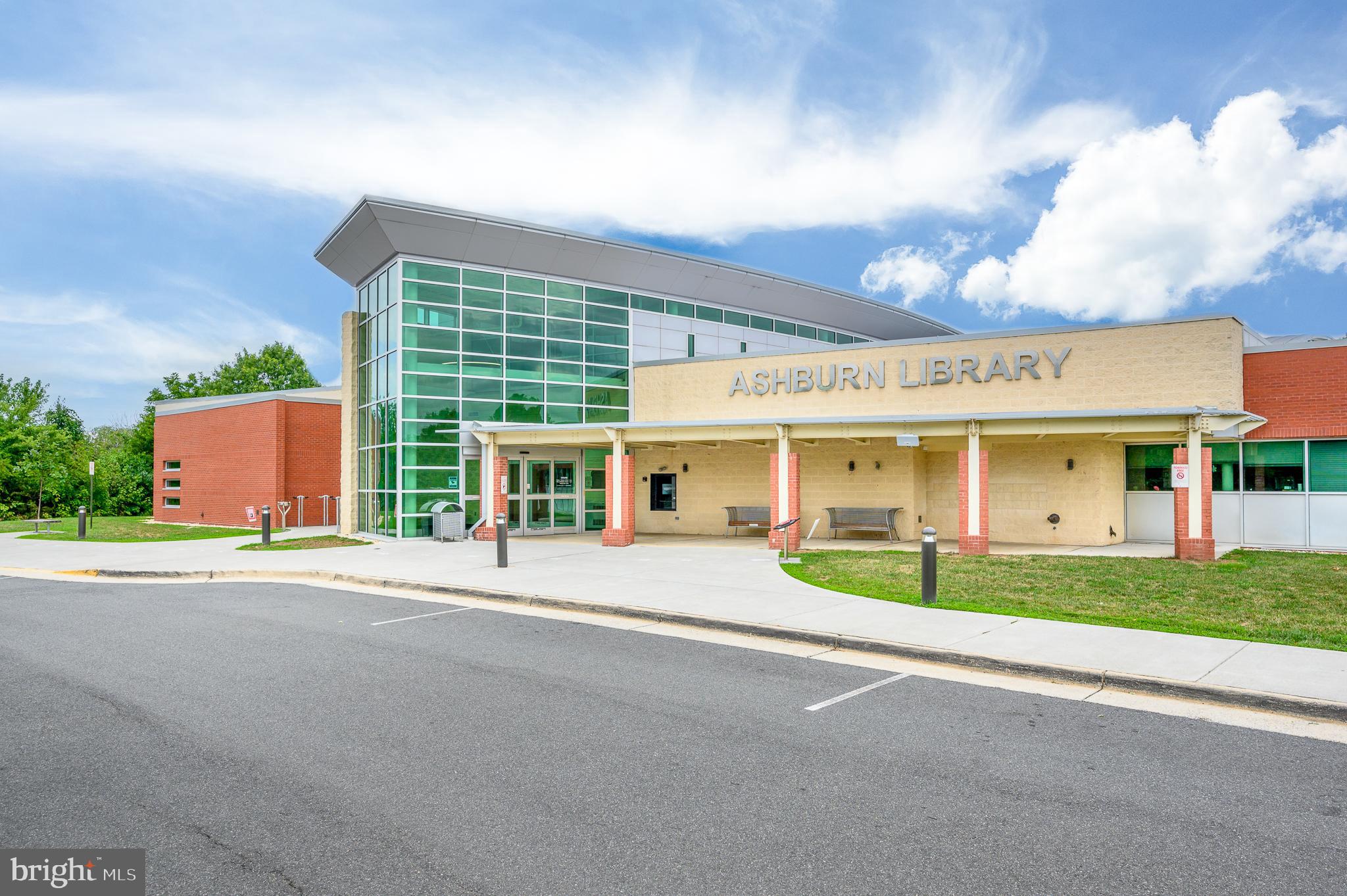 ASHBURN FARM - Residential