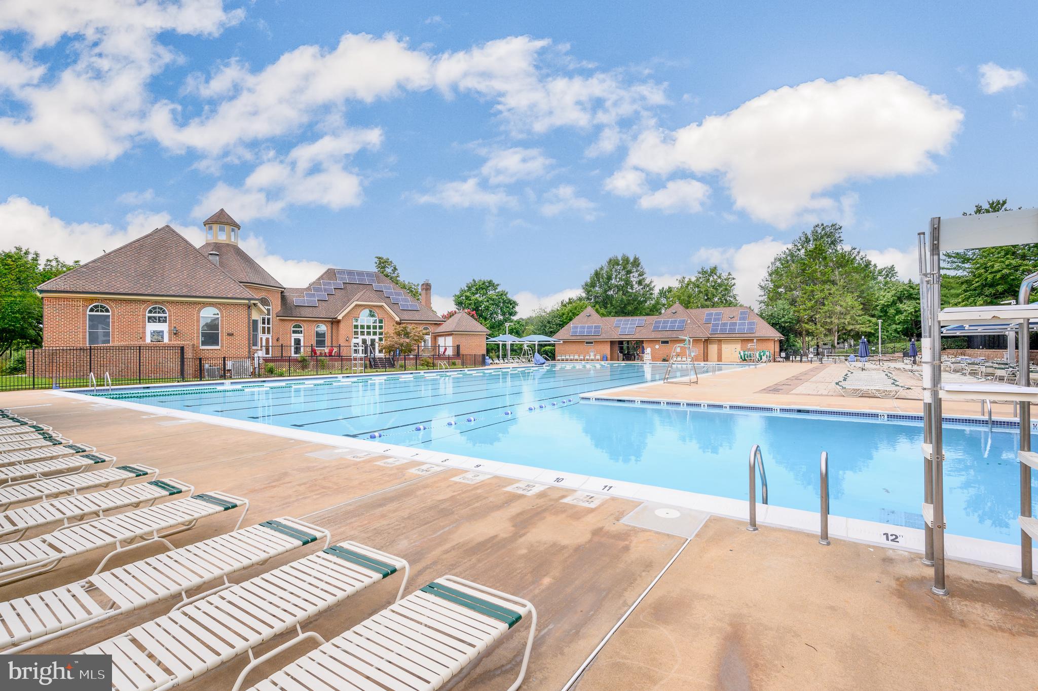 ASHBURN FARM - Residential