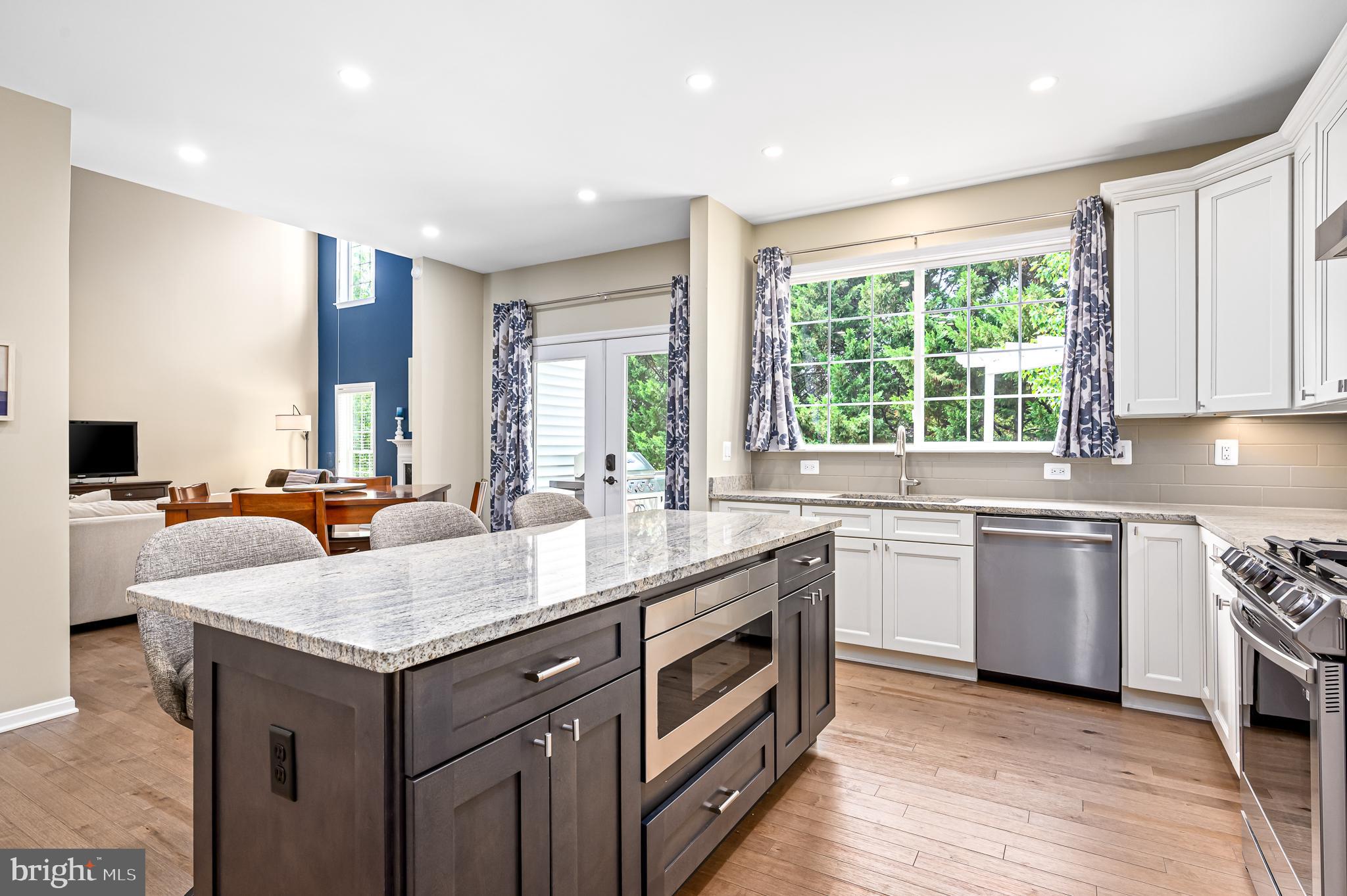 ASHBURN FARM - Residential