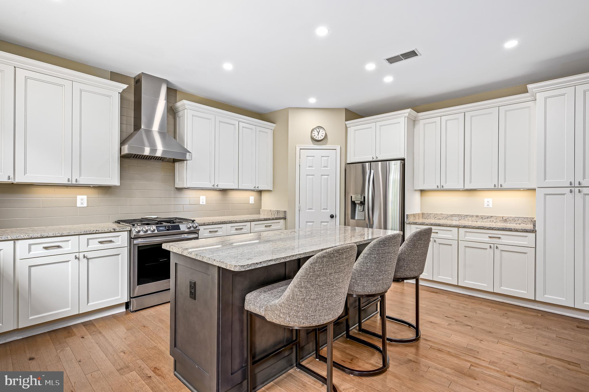 ASHBURN FARM - Residential