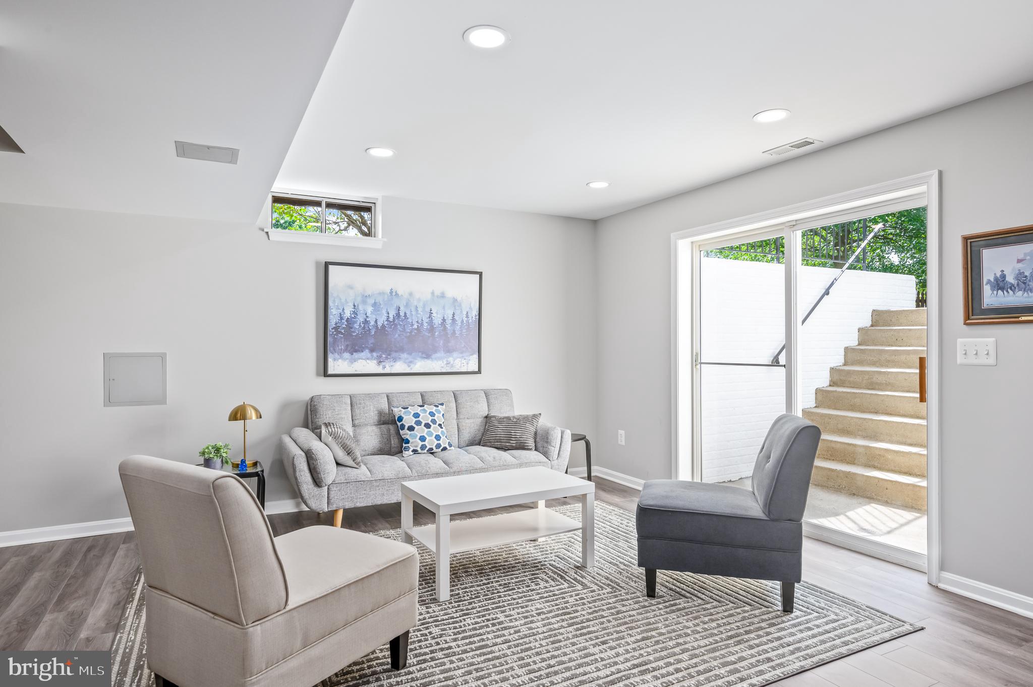 ASHBURN FARM - Residential