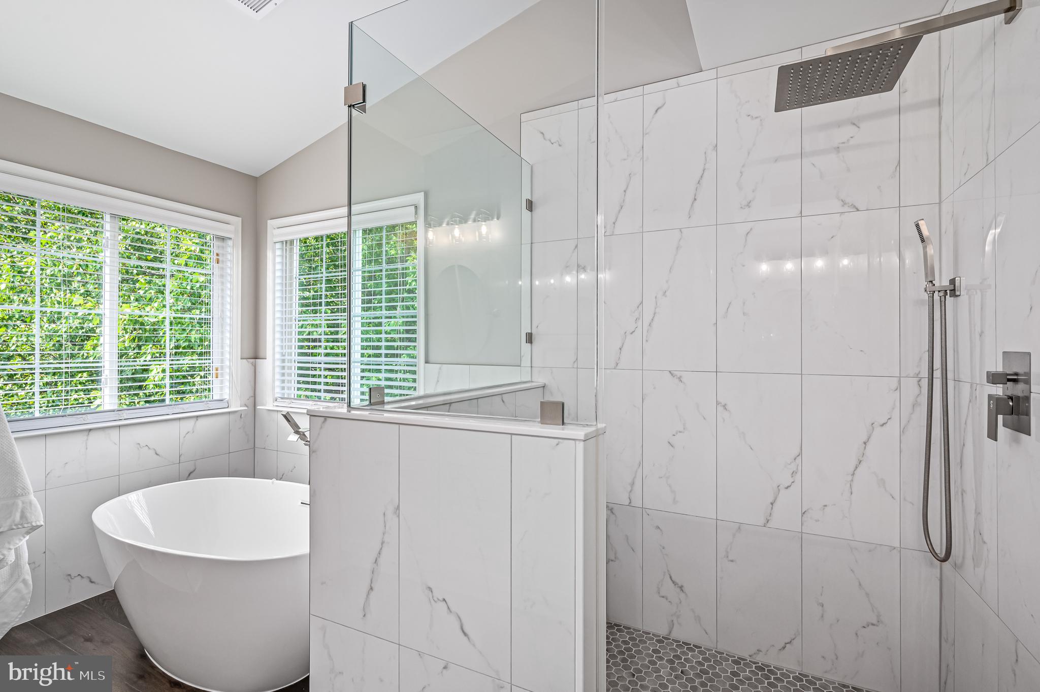 ASHBURN FARM - Residential