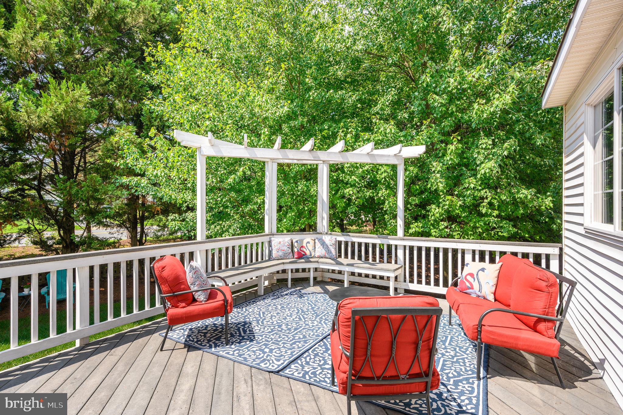 ASHBURN FARM - Residential