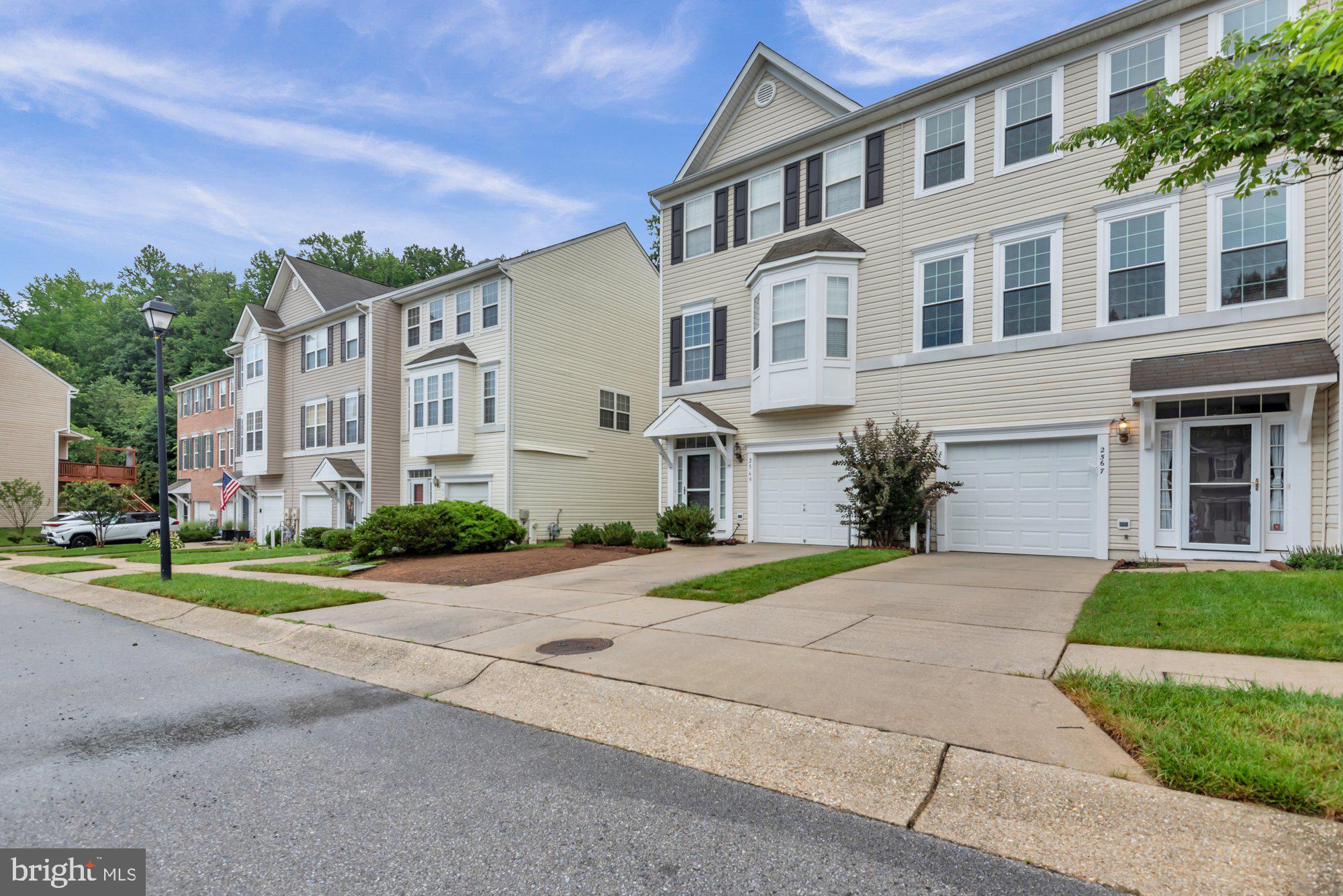 2567 VIREO COURT