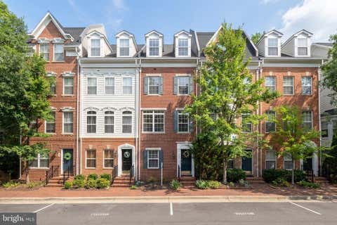 Photo of 194 Martin Lane, ALEXANDRIA, VA 22304 (MLS # VAAX2063996)