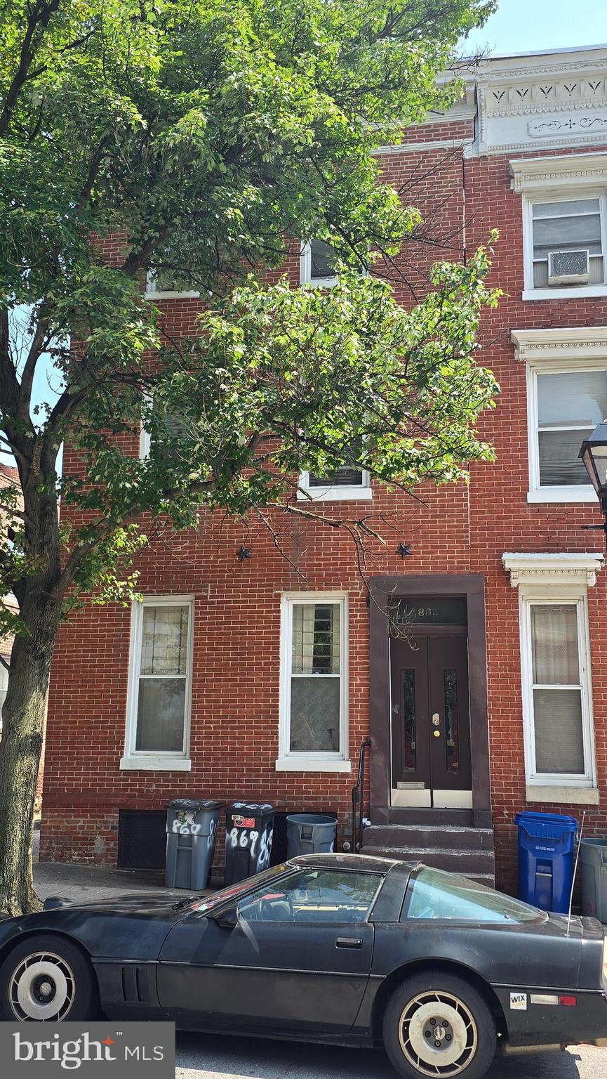 Welcome to your new home in this bright studio apartment in the heart of the Hollins Market neighborhood. Located on the 2nd floor, you will take advantage of plentiful natural light throughout the apartment. This unit features hardwood flooring, ceramic tile in the kitchen and a balcony. Located just steps away from the newly renovated Hollins Market! Utilities included for an additional $133 per month. First month's rent and one month's security deposit due at lease signing ($2150). Pets considered on a case-by-case basis.