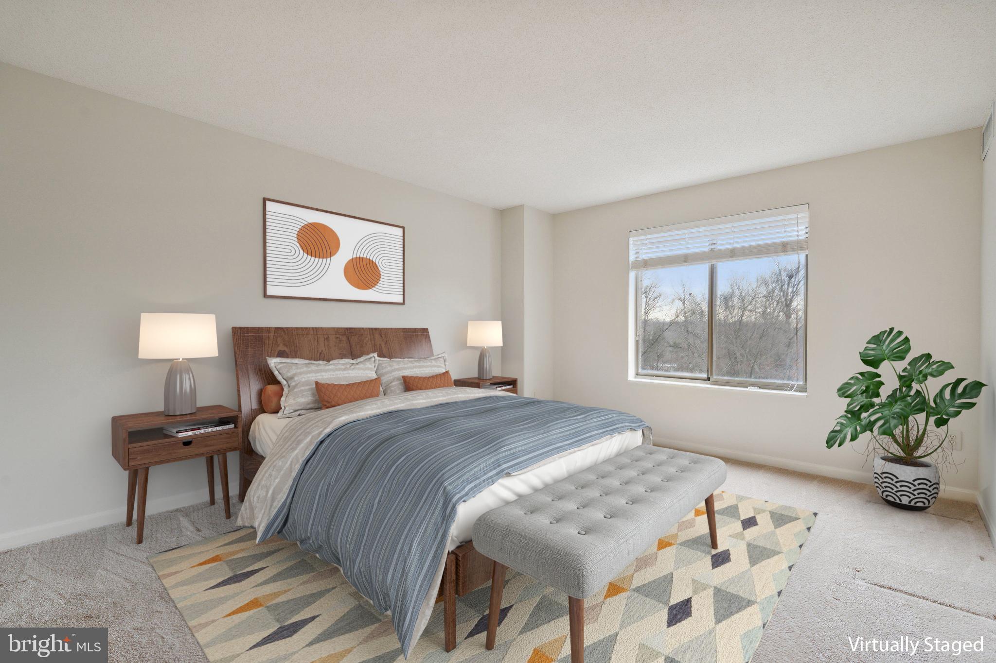 LANSDOWNE WOODS - Residential