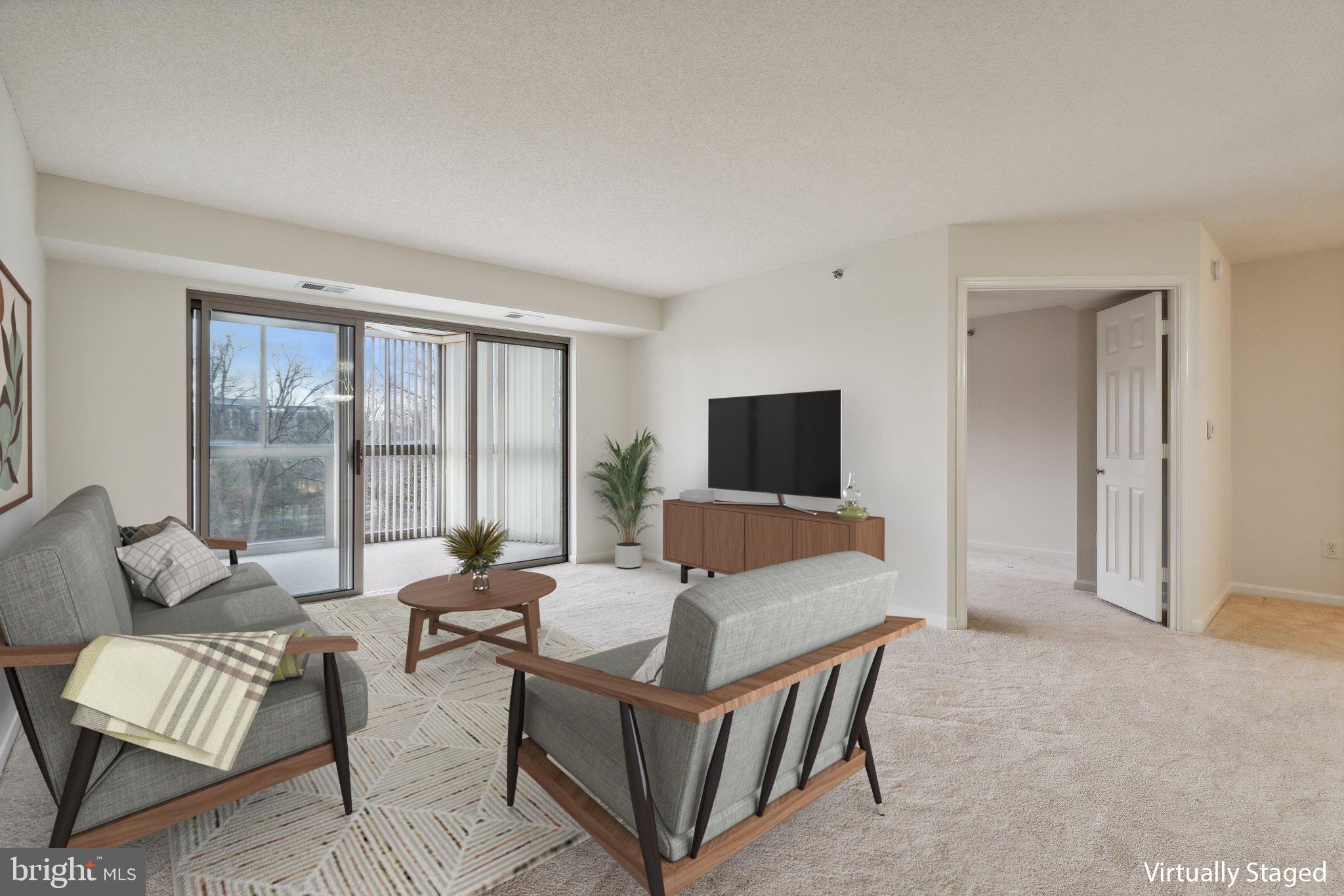 LANSDOWNE WOODS - Residential